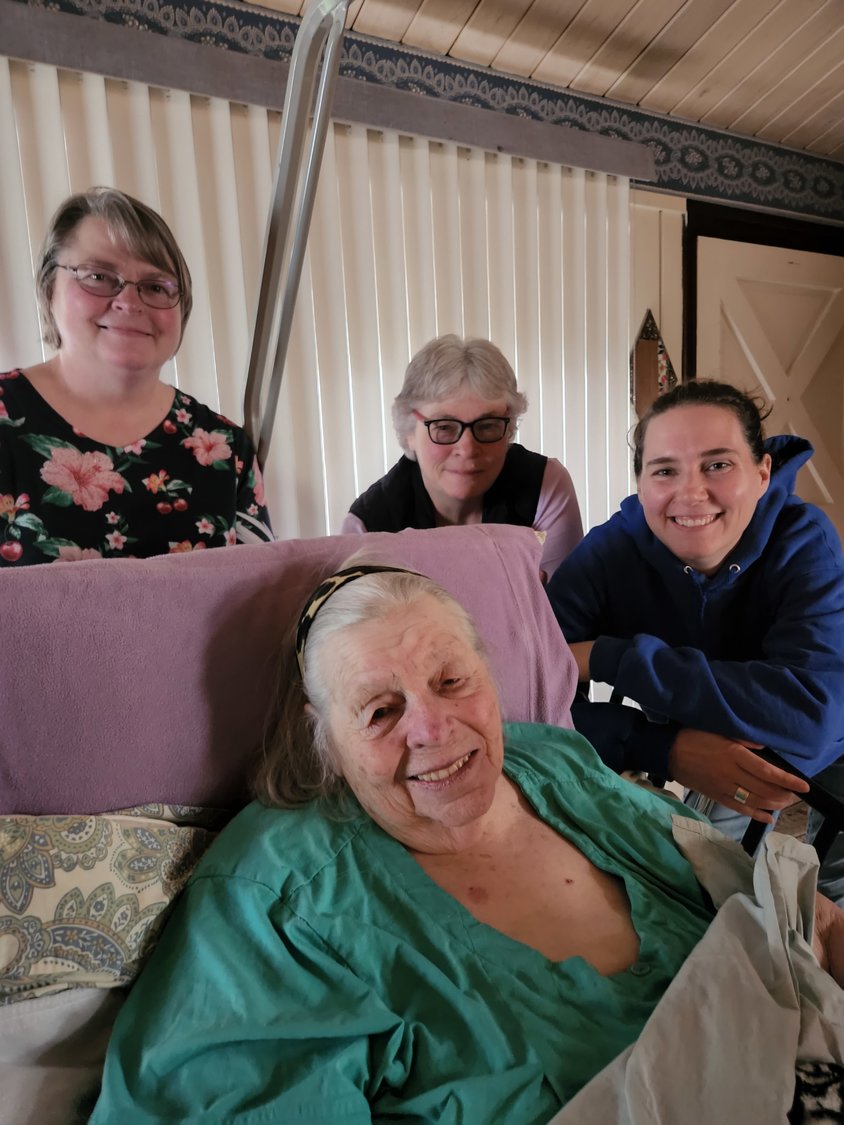 Pictured with Grace Klijnsma, from left, daughter Margaret Blankenship, daughter Audrey Birdwell and granddaughter Mary Andree.